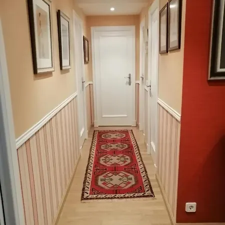 Apartamento En Calle Brasil Proximo Al Corte Ingles *